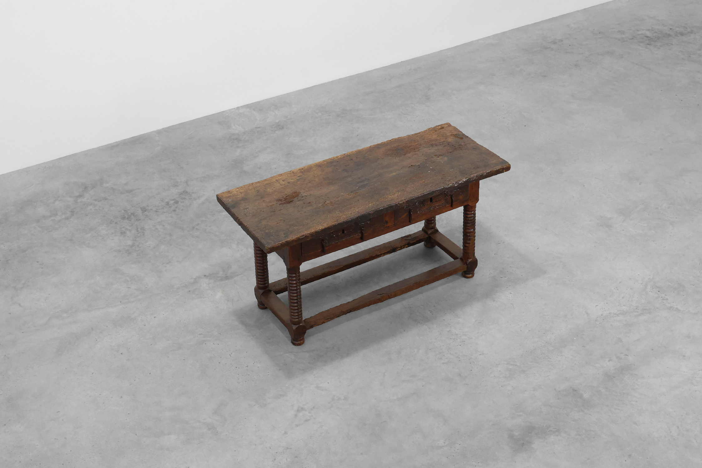 Spanish Oak Side Table or Console, 17th Centurythumbnail